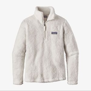WHITE FUZZY PATAGONIA QUARTERZIP